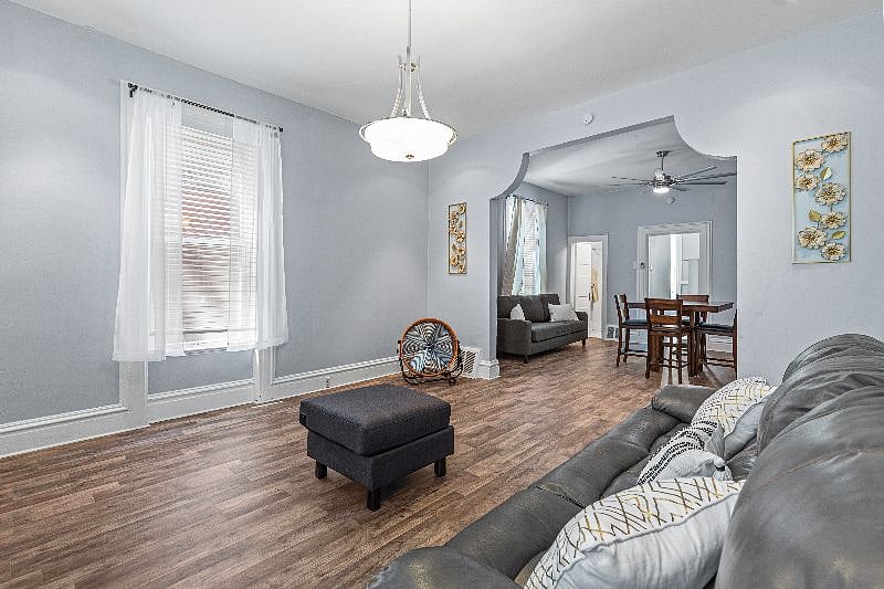 Furnished Finder property 401550_1 photo 8