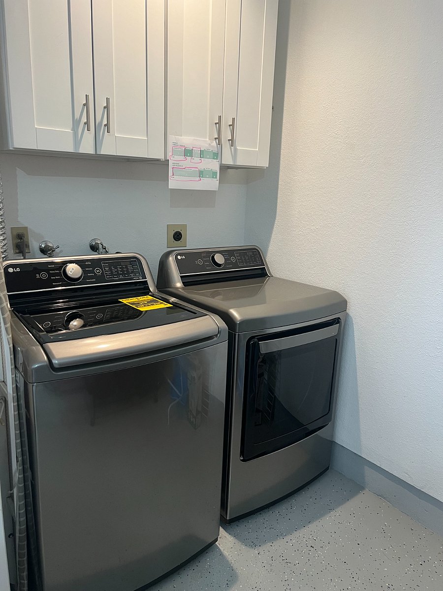 Furnished Finder property 401552_1 photo 18
