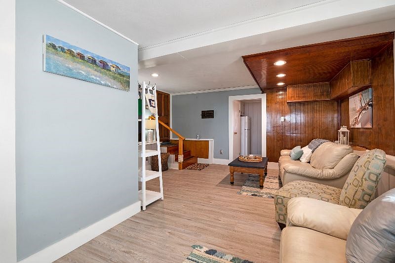 Furnished Finder property 401585_1 photo 12