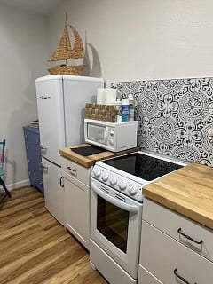 Furnished Finder property 401672_1 photo 3