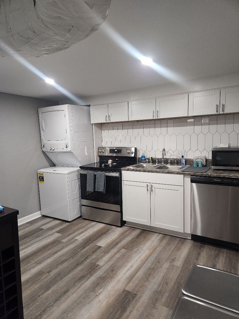 Furnished Finder property 401729_1 photo 9