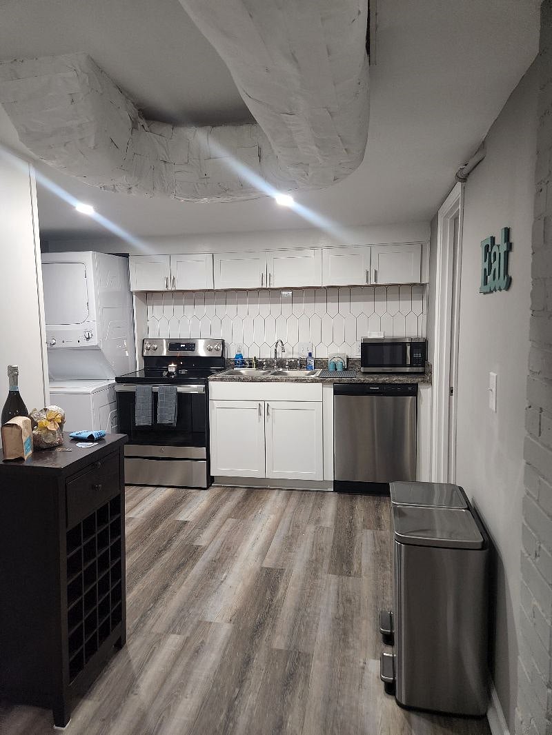 Furnished Finder property 401729_1 photo 8