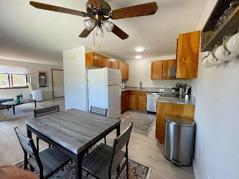 Furnished Finder property 401751_1 photo 3
