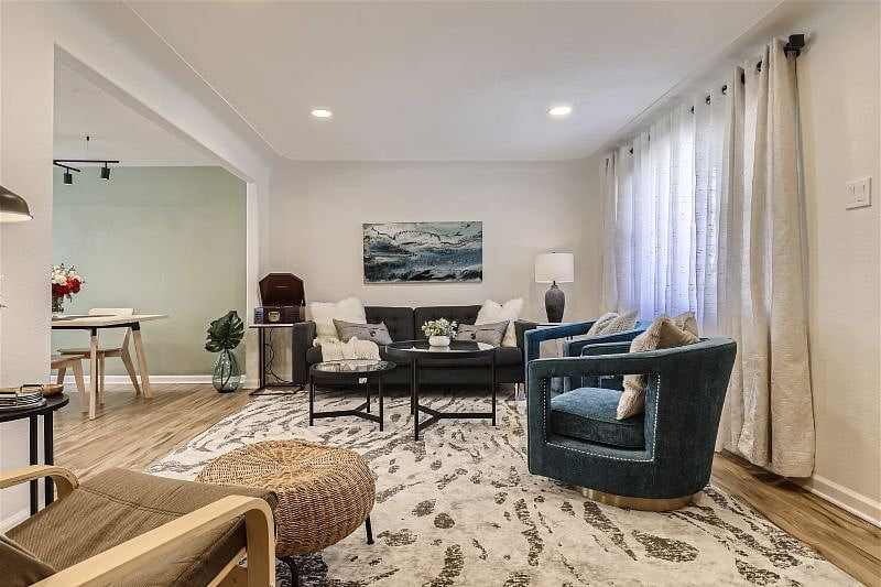 Furnished Finder property 401766_1 photo 8
