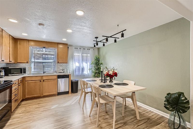 Furnished Finder property 401766_1 photo 9