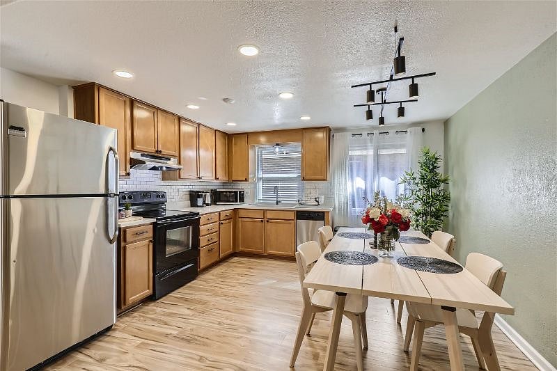 Furnished Finder property 401766_1 photo 10