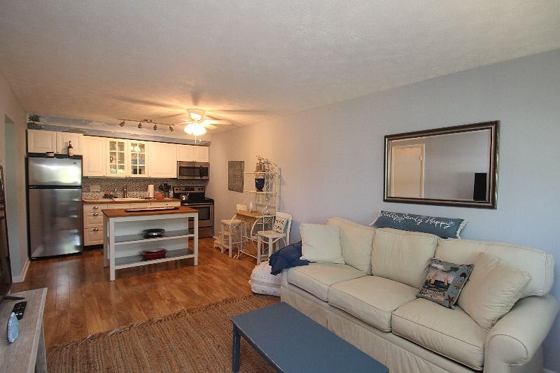 Furnished Finder property 401774_1 photo 9