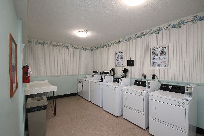 Furnished Finder property 401774_1 photo 11