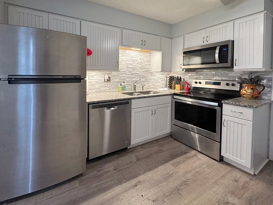 Furnished Finder property 401802_1 photo 4