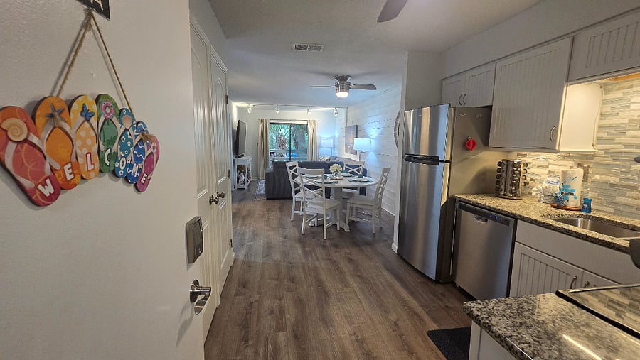 Furnished Finder property 401802_1 photo 5