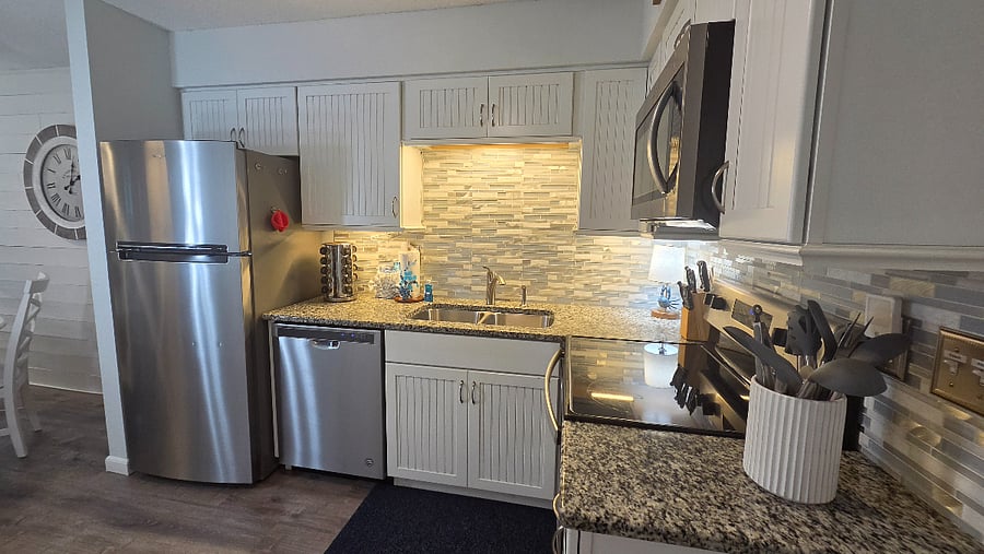 Furnished Finder property 401802_1 photo 6