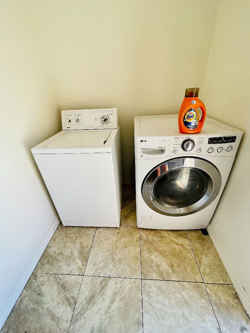 Furnished Finder property 401812_1 photo 11