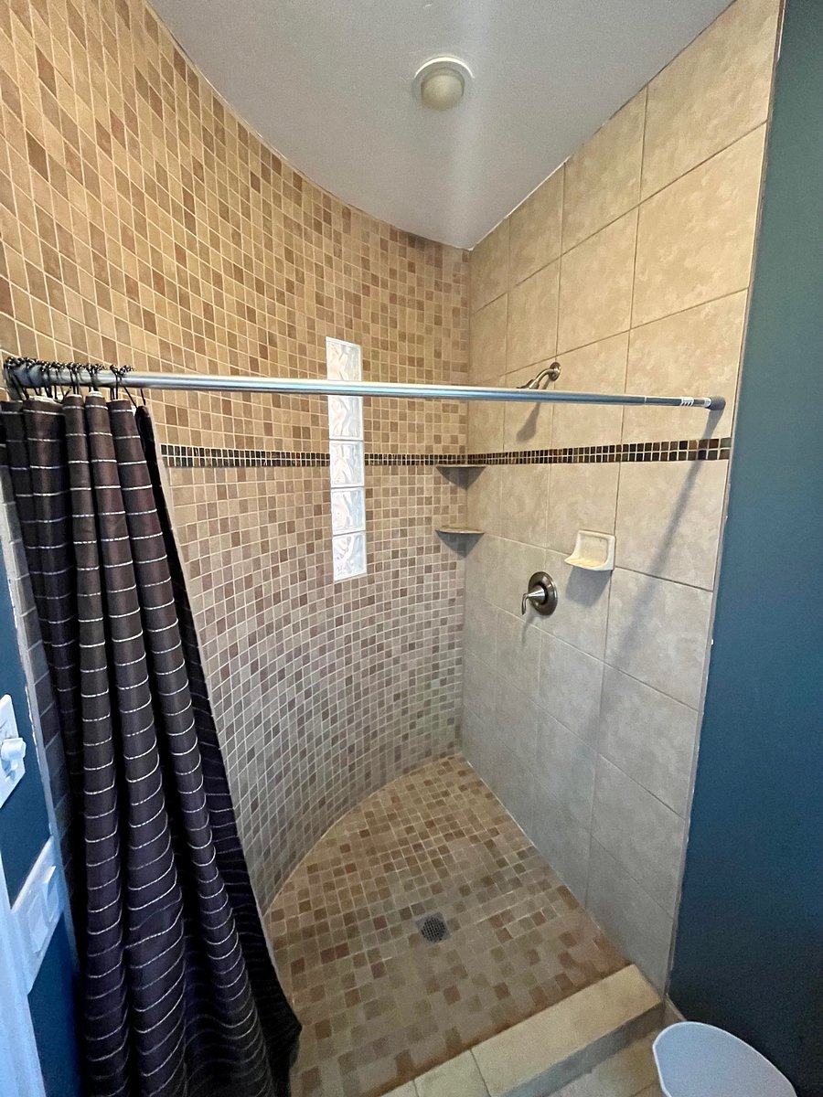 Furnished Finder property 401812_1 photo 9