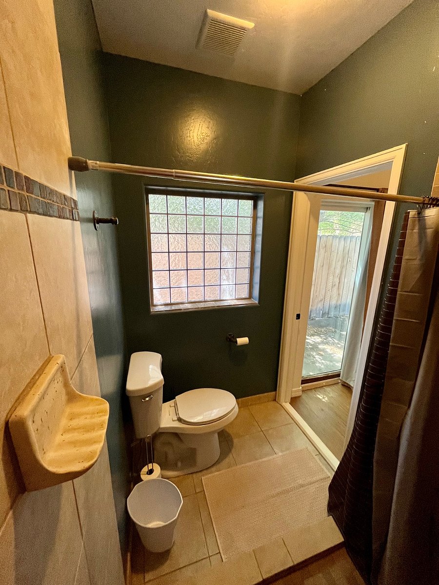 Furnished Finder property 401812_1 photo 10