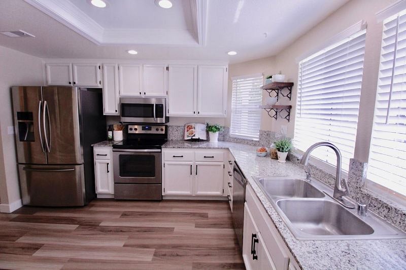 Furnished Finder property 401839_1 photo 4
