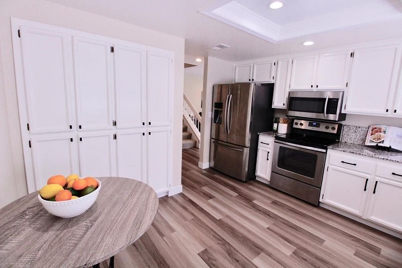 Furnished Finder property 401839_1 photo 6