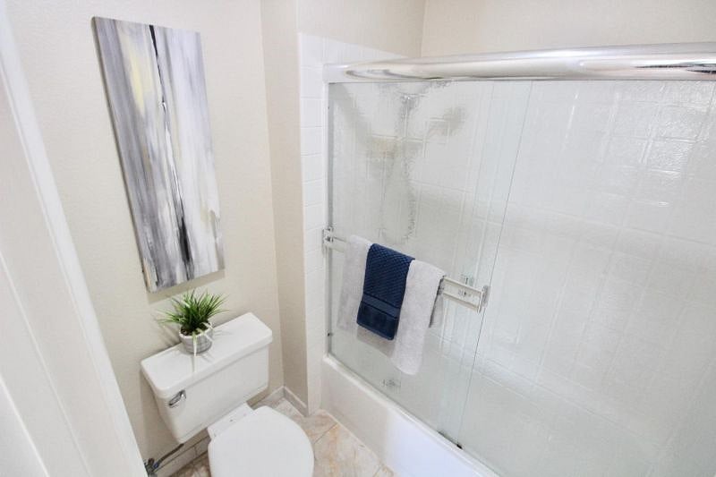 Furnished Finder property 401839_1 photo 17