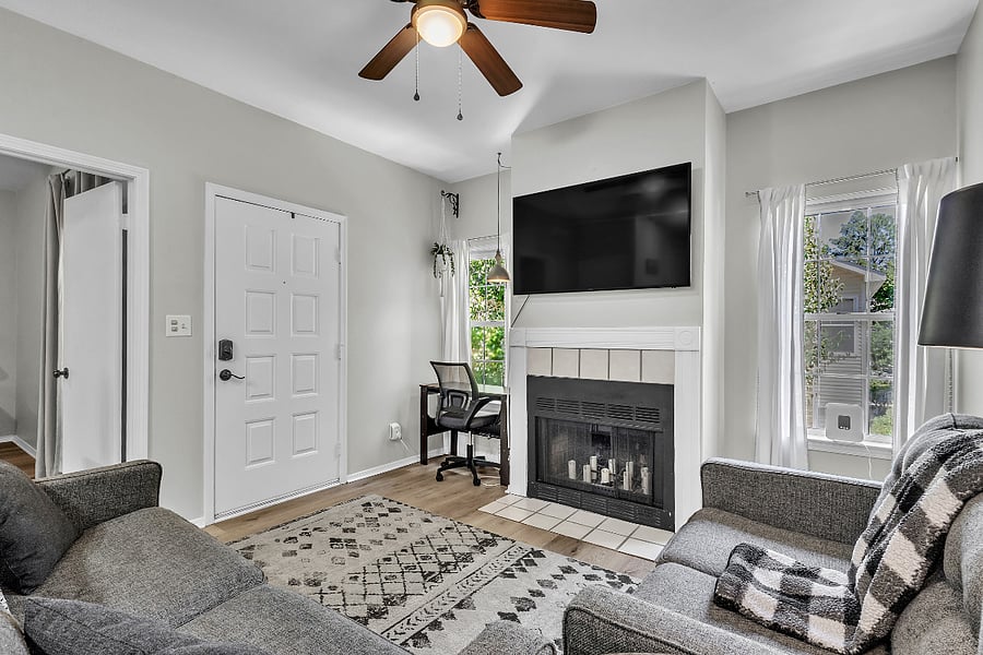Furnished Finder property 401855_1 photo 4