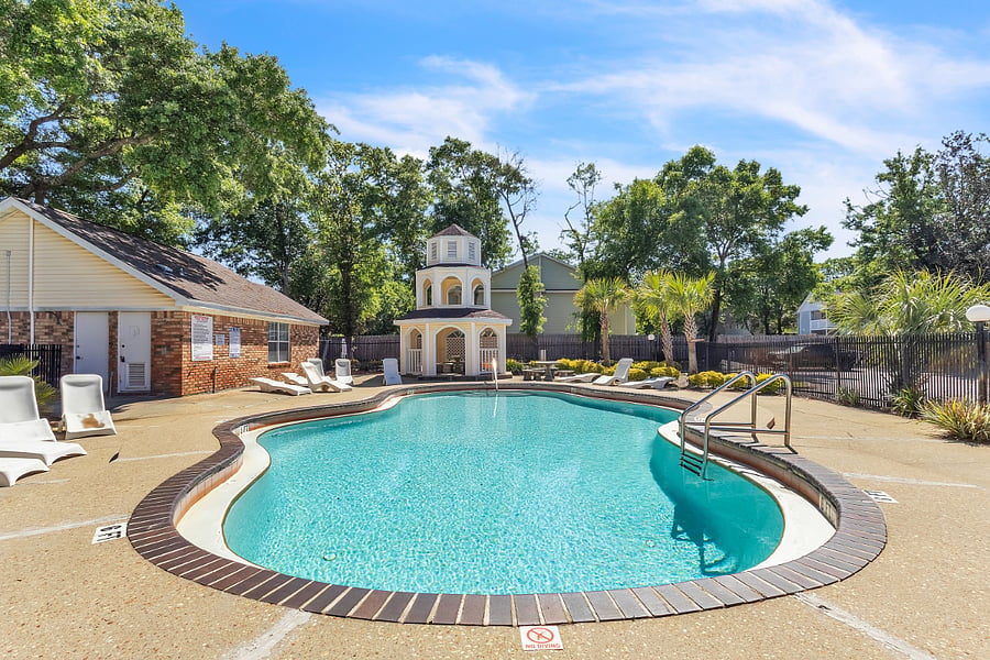 Furnished Finder property 401855_1 photo 11