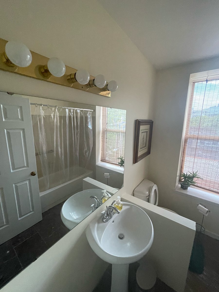 Furnished Finder property 401886_1 photo 16