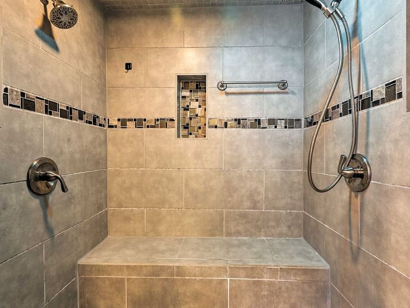 Furnished Finder property 401906_1 photo 45
