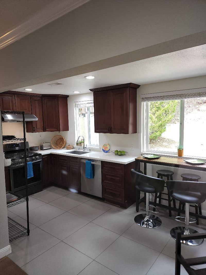 Furnished Finder property 401910_1 photo 6