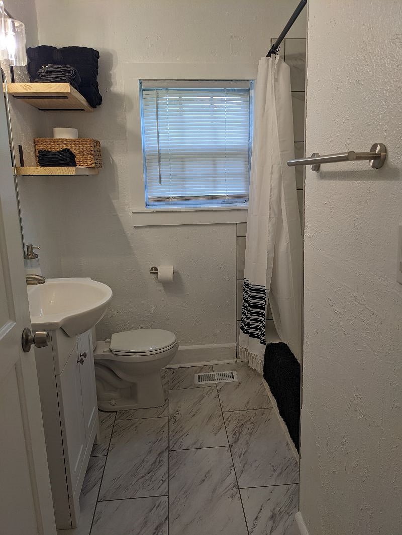 Furnished Finder property 401918_1 photo 4