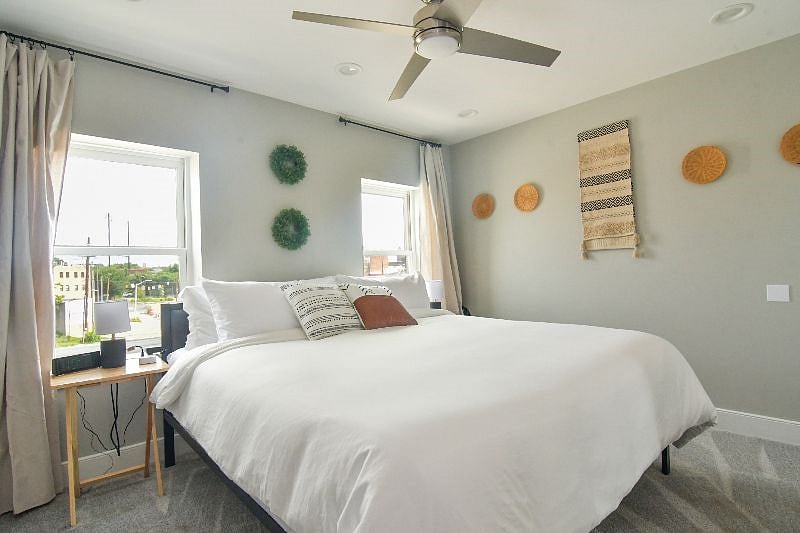 Furnished Finder property 401927_1 photo 8