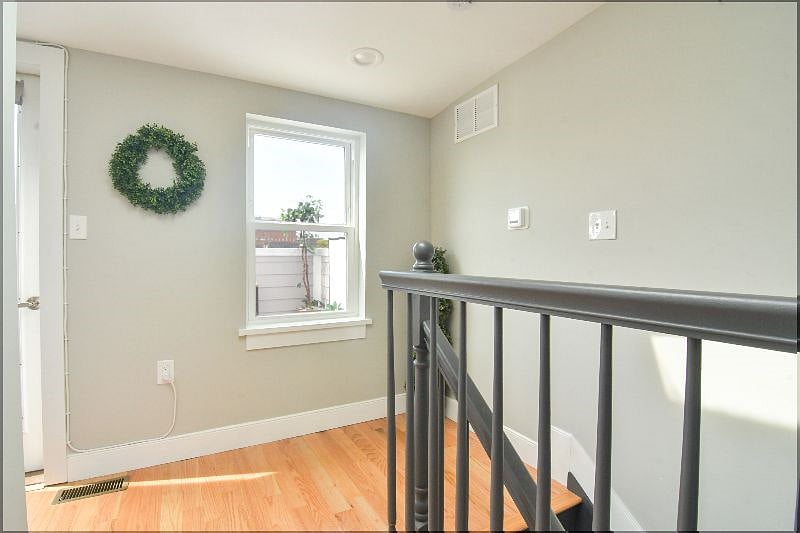 Furnished Finder property 401927_1 photo 20