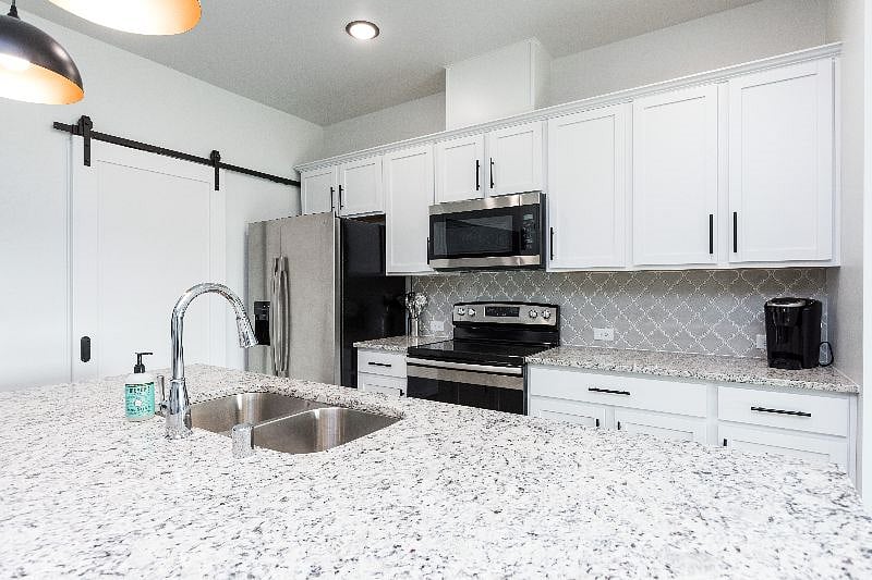 Furnished Finder property 401931_1 photo 6