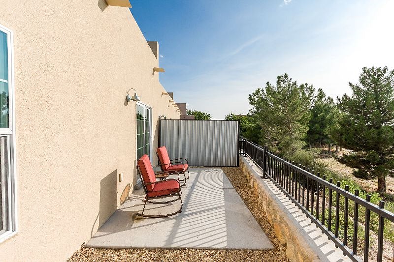 Furnished Finder property 401931_1 photo 18