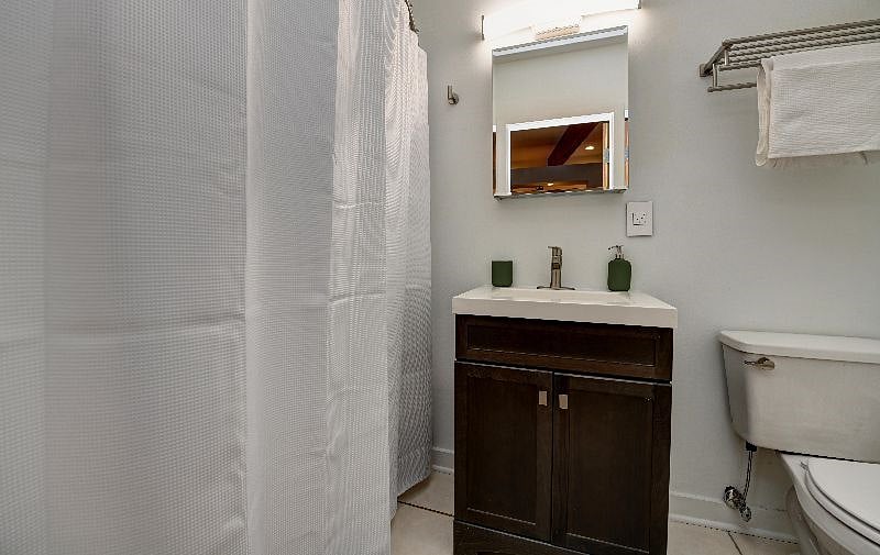Furnished Finder property 401972_1 photo 10
