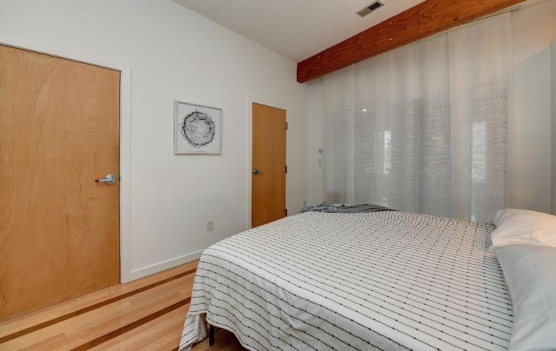 Furnished Finder property 401972_1 photo 24