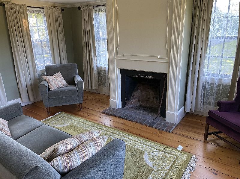 Front Living Room / Sitting Area