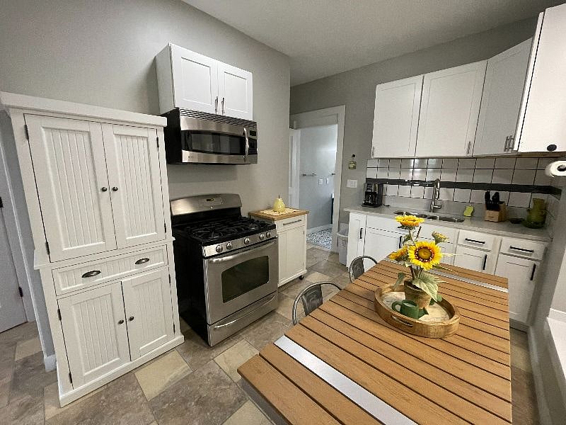 Furnished Finder property 402007_1 photo 9