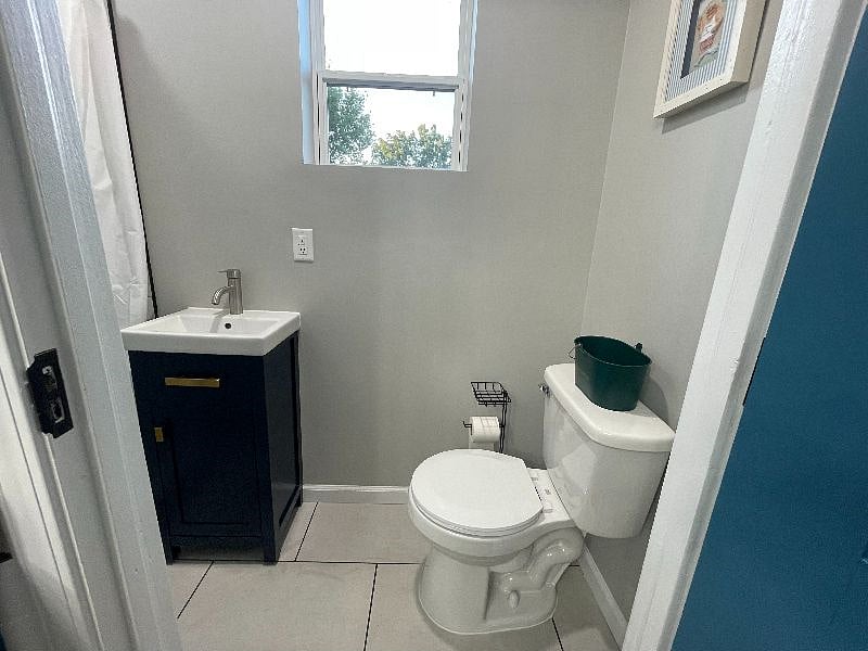 Furnished Finder property 402007_3 photo 15
