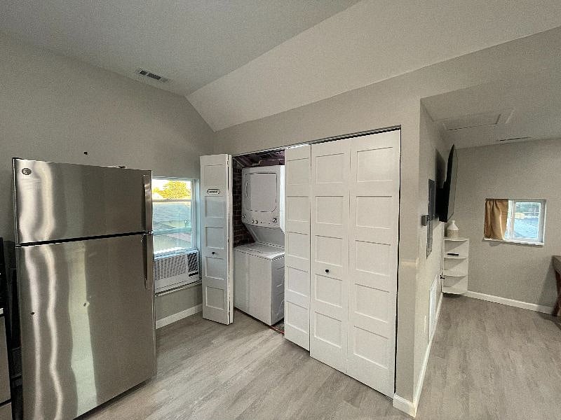 Furnished Finder property 402007_5 photo 6