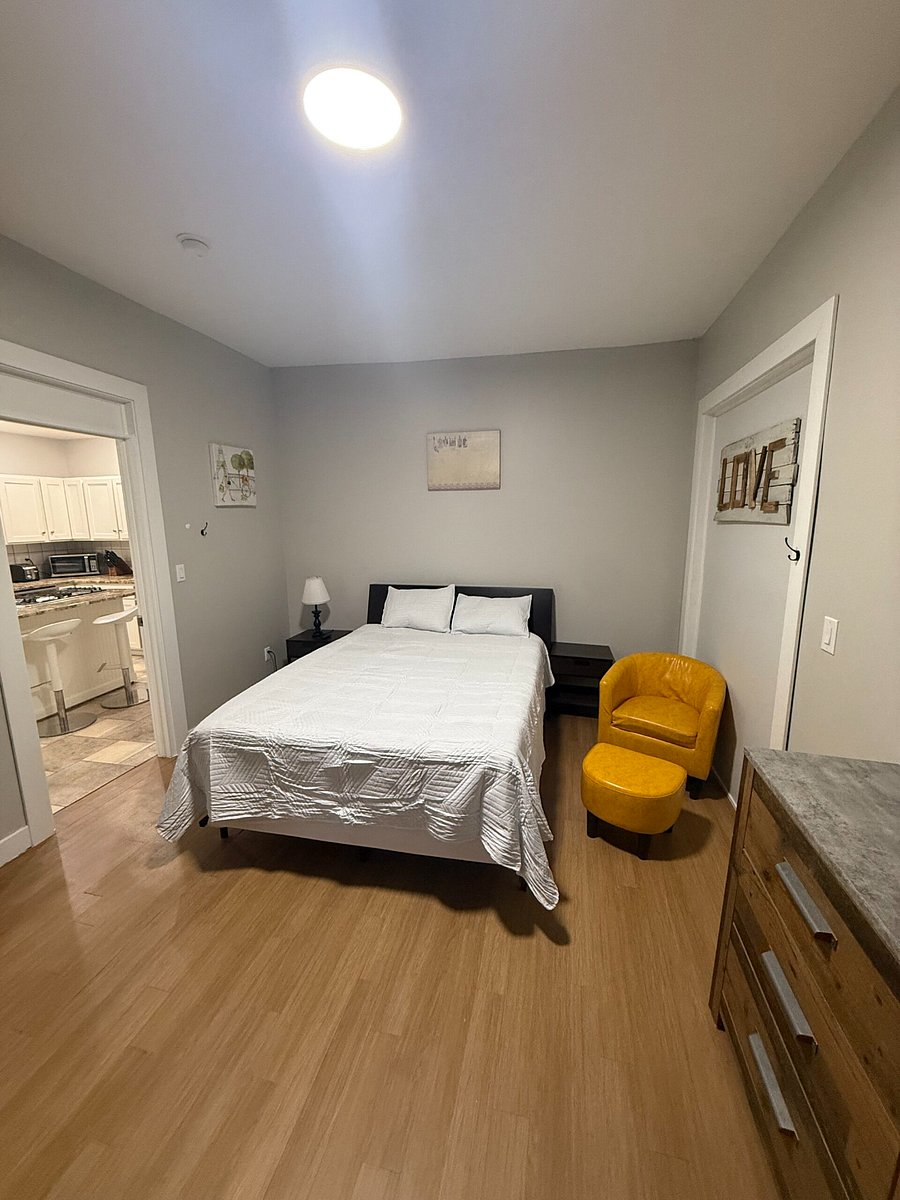 Furnished Finder property 402007_6 photo 10
