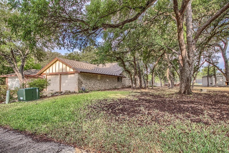 Furnished Finder property 402011_1 photo 25