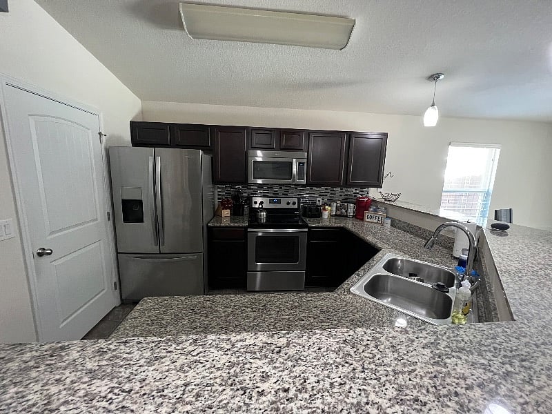 Furnished Finder property 402040_1 photo 18