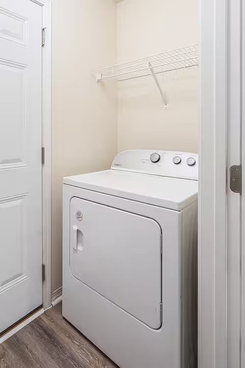 Furnished Finder property 402040_1 photo 5