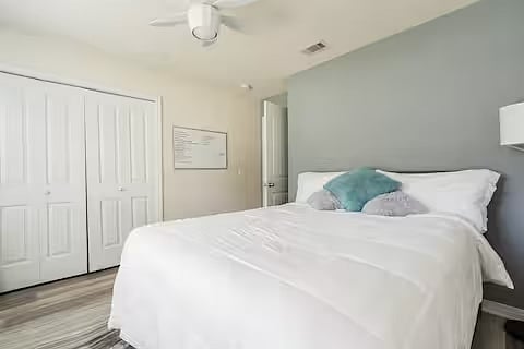 Furnished Finder property 402040_1 photo 13