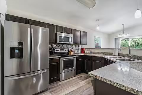 Furnished Finder property 402040_1 photo 17