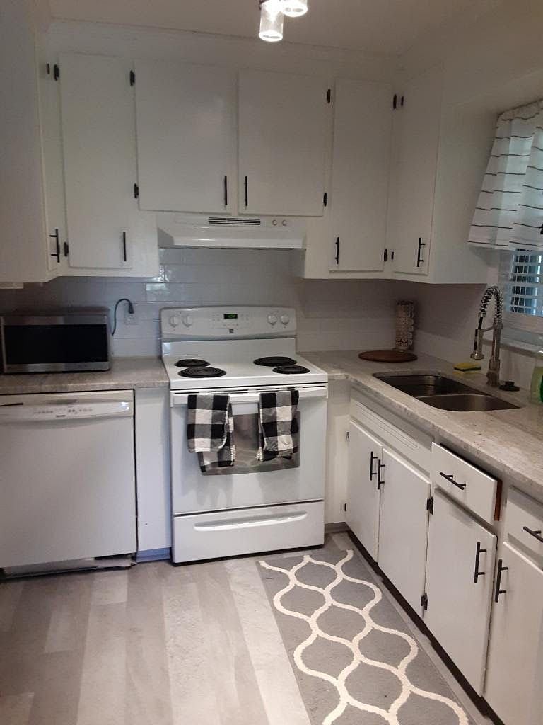 Furnished Finder property 402054_1 photo 5