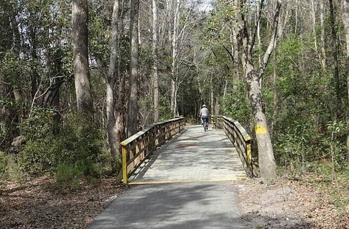 10 mile hiking trail