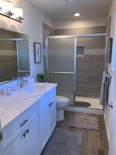 master ensuite bath
