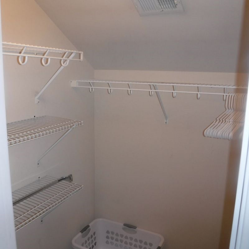 Furnished Finder property 402077_1 photo 6