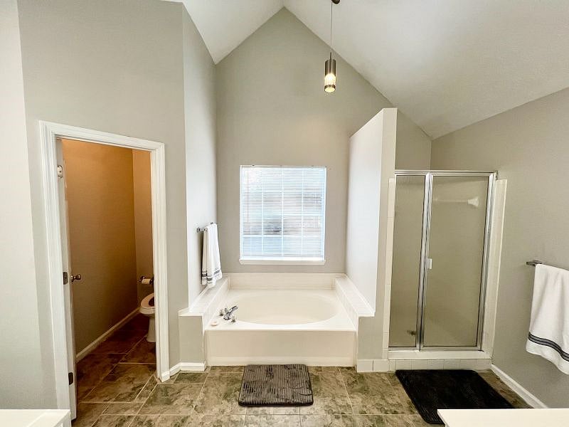 Furnished Finder property 402088_1 photo 11