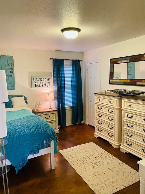 Furnished Finder property 402097_1 photo 26