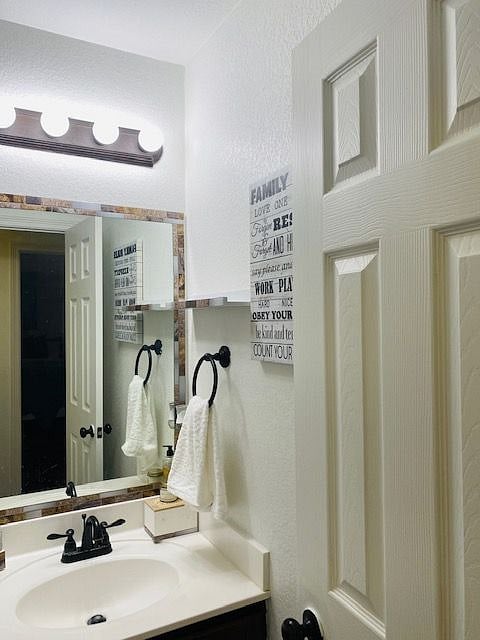 Furnished Finder property 402097_1 photo 30